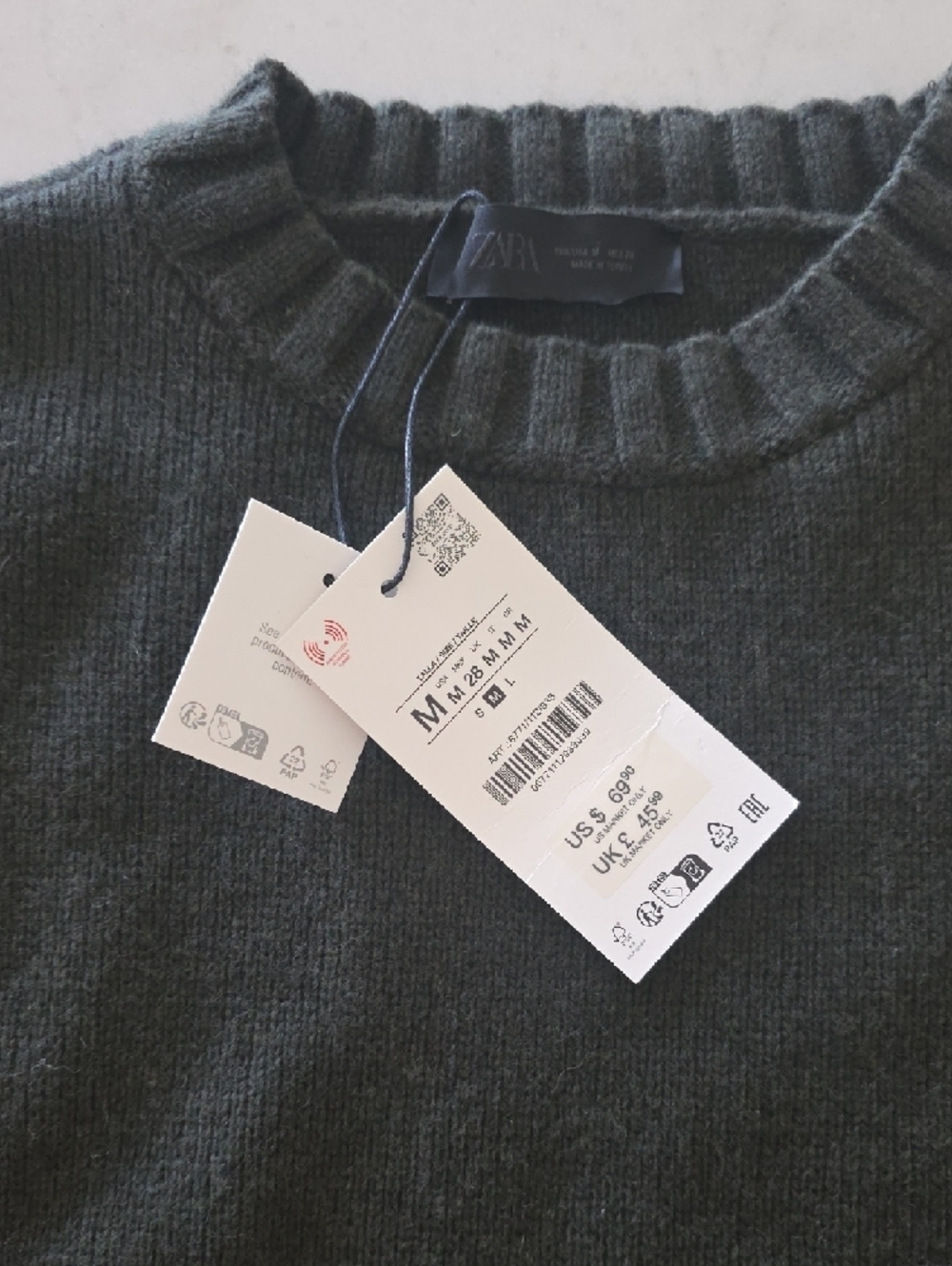 Zara Dark Green Ribbed Crew Neck Sweater - Picture 2 of 4